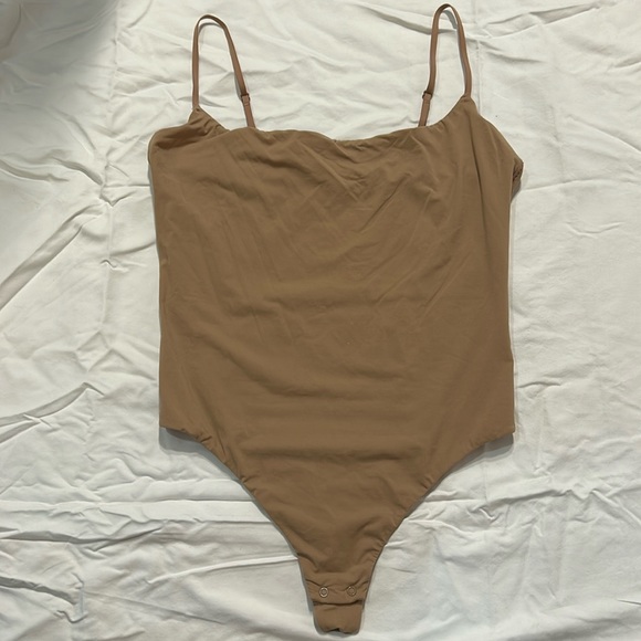 SKIMS | Tops | Skims Nude Bodysuit Size Large | Poshmark